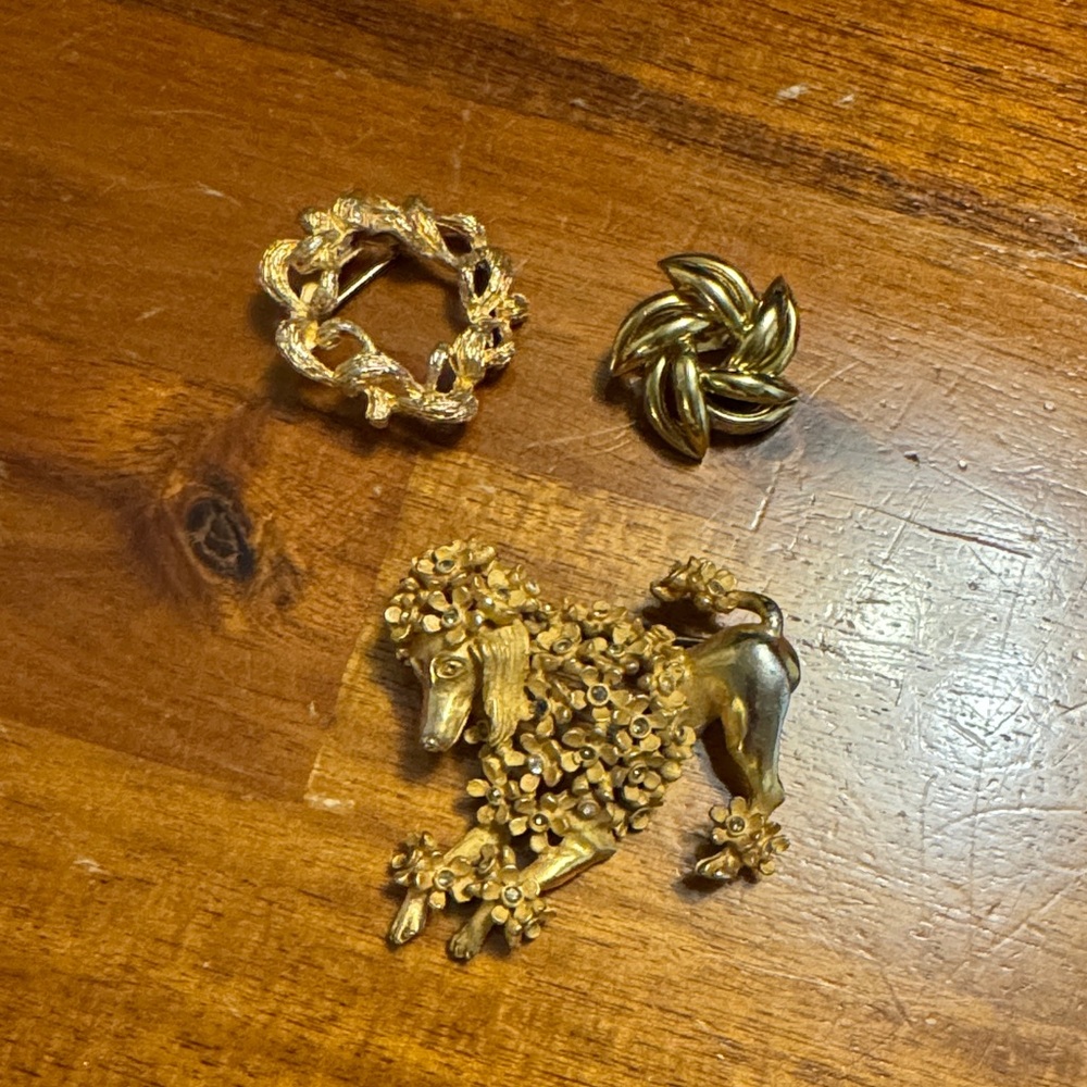 ☀️SALE!!☀️ Vintage‎ Brooch Bundle